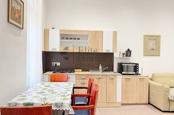 Apartament cu 2 camere Republicii | Palatul Apollo anunturi imobiliare Bihor