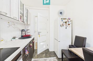 Apartament 2 camere  + garajde la Podgoria anunturi imobiliare Arad