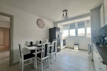 Apartament 3 camere de vanzare NUFARUL - Bihor anunturi imobiliare Bihor