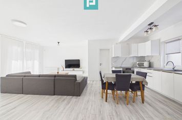 Casă înșiruită în Via Carmina- Vladmirescu anunturi imobiliare Arad