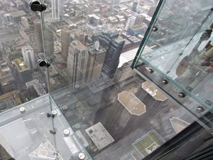 Investitorii americani abandonează piaţa imobiliară europeană