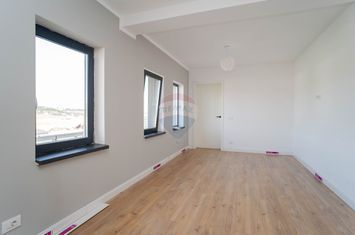 Apartament cu 2 camere de vânzare Rediu anunturi imobiliare Iasi