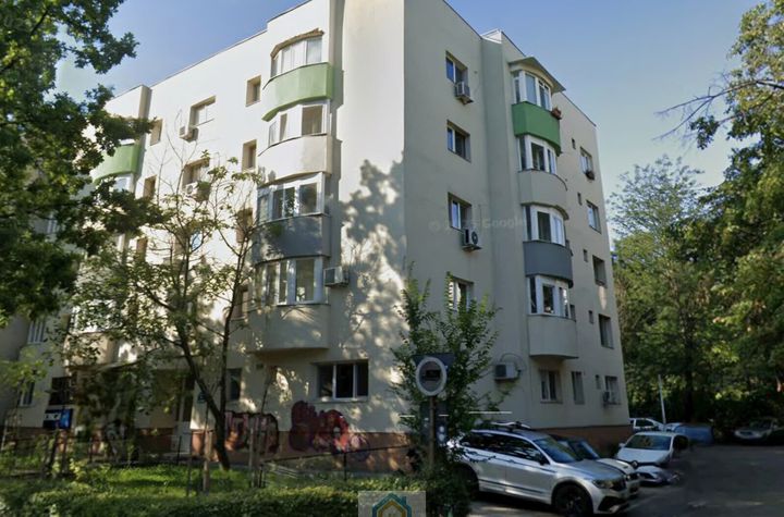 Inchiriez apartament 3 camere zona Aviatiei, Str. Alexandru Serbanescu, la 8 minute metrou Aurel Vlaicu, renovat, loc parcare ADP anunturi imobiliare Bucuresti