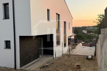 Vilă - 4 camere de vanzare DEZMIR - Cluj anunturi imobiliare Cluj