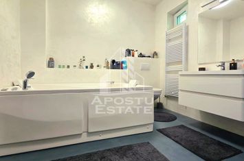 Casa individuala 4 camere , curte amenajata , terasa si piscina anunturi imobiliare Arad
