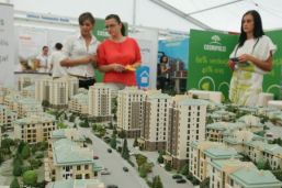 Criza şi negocierile dezumflă preţul locuinţelor noi