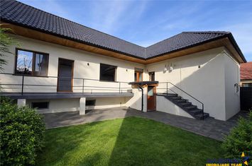 Casă - 3 camere de inchiriat ASTRA - Brasov anunturi imobiliare Brasov