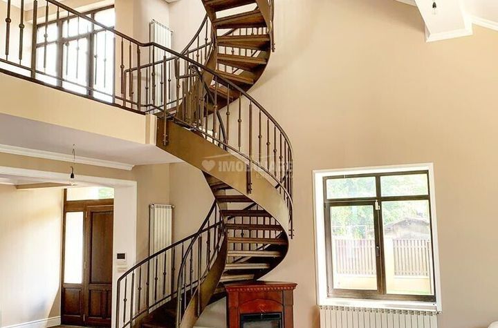 Apartament 4 camere de vanzare VIILOR - Bucuresti anunturi imobiliare Bucuresti