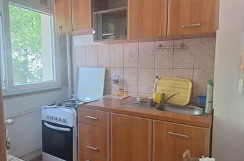 GARSONIERA-ETAJ 1-TURNU MAGURELE anunturi imobiliare Bucuresti