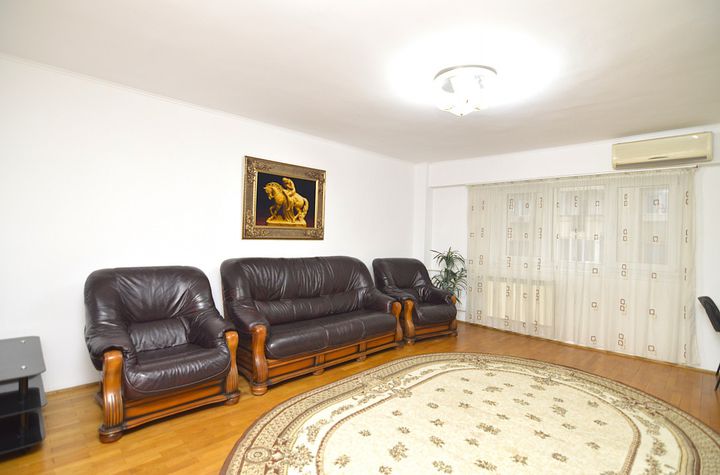 Apartament 3 camere de inchiriat UNIRII - Bucuresti anunturi imobiliare Bucuresti