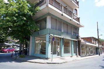 Spațiu comercial parter 29 mp în centrul Drama anunturi imobiliare Grecia