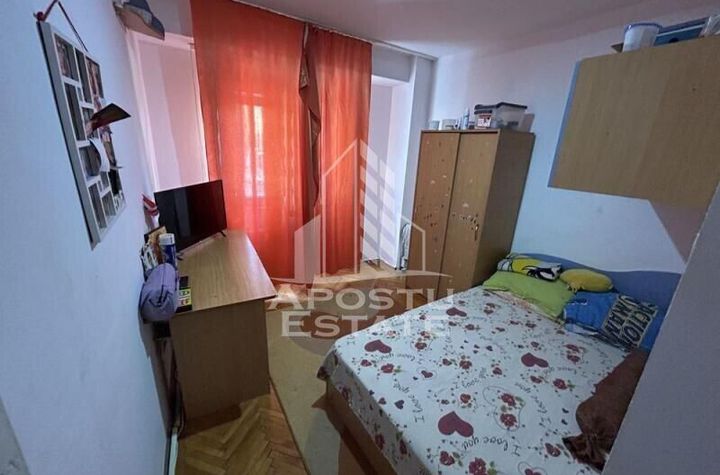 Apartament cu 3 camere, decomandat, etajul 1, zona Dambovita anunturi imobiliare Timis