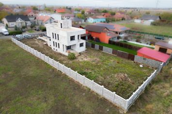 Vilă modernă pe 3 niveluri la gri în Poltura anunturi imobiliare Arad