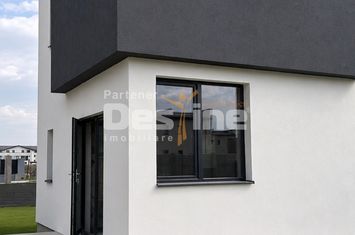 Vilă - 4 camere de vanzare AEROPORT - Dolj anunturi imobiliare Dolj
