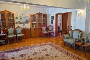 Apartament 4 camere, Decebal zona Metrou Piata Muncii anunturi imobiliare Bucuresti