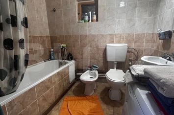 Casă - 3 camere de vanzare TARGU-JIU - Gorj anunturi imobiliare Gorj