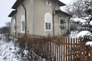 Casă - 4 camere de vanzare TARGOVISTE - Dambovita anunturi imobiliare Dambovita
