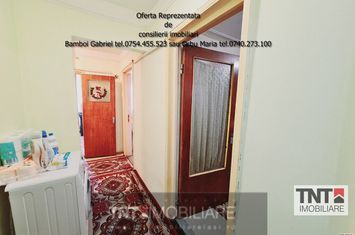 Apartament 3 camere decomandat de vanzare zona Tatarasi anunturi imobiliare Iasi