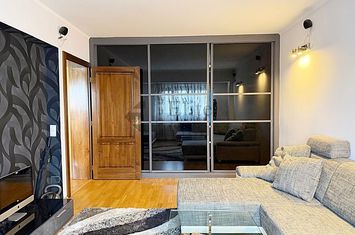 Apartament renovat 2 camere in Iosia, Oradea | Decomandat anunturi imobiliare Bihor