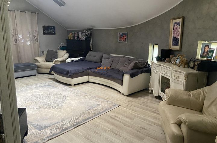 Casă - 5 camere de vanzare SUD-EST - Vrancea anunturi imobiliare Vrancea