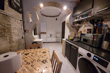 Apartament 2 camere de vanzare 9 MAI - Gorj anunturi imobiliare Gorj