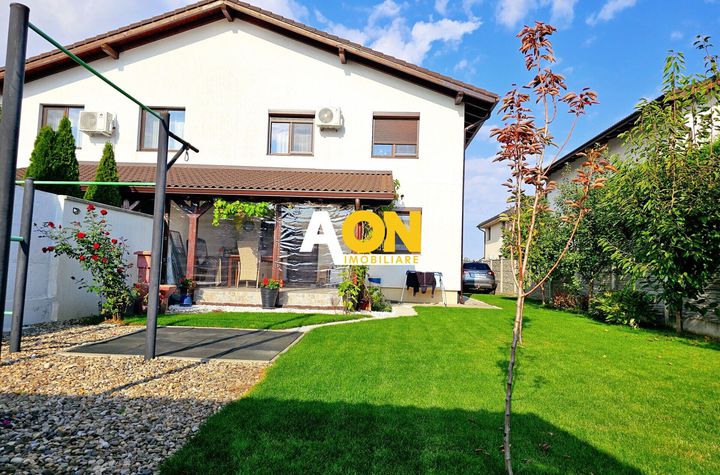1/2 Duplex, 4 camere, 342 mp teren, strada asfaltata, Cetate anunturi imobiliare Alba