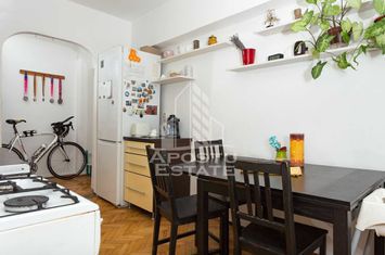 Apartament cu 3 camere, decomandat, etaj intermediar, zona Iuliu Maniu anunturi imobiliare Timis