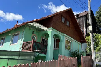 Vilă - 5 camere de vanzare BUSTENI - Prahova anunturi imobiliare Prahova
