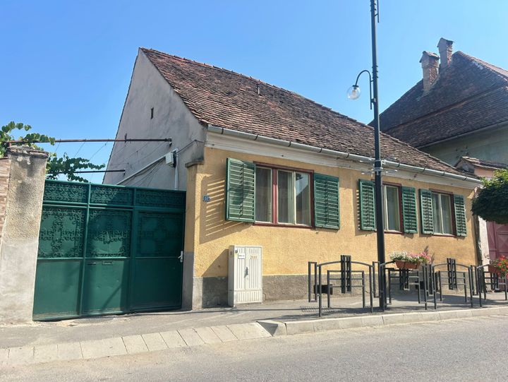 Casă - 3 camere de vanzare CISNADIE - Sibiu anunturi imobiliare Sibiu