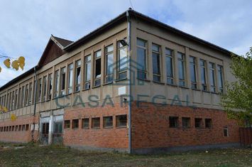 CLADIRE IN SUPRAFATA DE 640 DE MP, PARTER + ETAJ, STRADA UZINELOR anunturi imobiliare Bihor