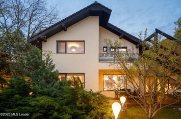 IANCU NICOLAE - COMPLEX TRAIAN, VILA PREMIUM 300 MPU, LOT 750 MP! anunturi imobiliare Bucuresti