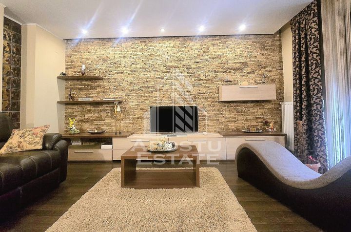 Apartament 3 camere Boul Rosu cu loc de parcare anunturi imobiliare Arad