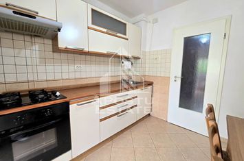 Apartament cu 2 camere, etaj intermediar, zona Aradului anunturi imobiliare Timis