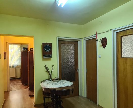 Apartament 3 camere Mihai Viteazu, 70 mp