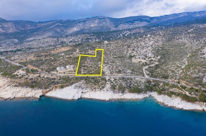 Teren construibil 12.264 mp în Aliki, la 80 m de mare anunturi imobiliare Grecia