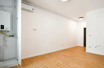 Garsonieră de inchiriat PESCARIE - Constanta anunturi imobiliare Constanta
