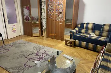 Apartament 4 camere de vanzare ULTRACENTRAL - Vrancea anunturi imobiliare Vrancea