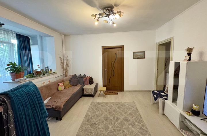 Apartament 3 camere de vanzare CRAIOVA - Dolj anunturi imobiliare Dolj