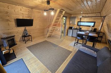 Proprietate Specială în Gura Râului, Sibiu – Două Cabane A-Frame anunturi imobiliare Sibiu