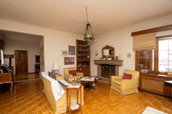 Penthouse 161 mp în centrul Drama, terasă mare anunturi imobiliare Grecia