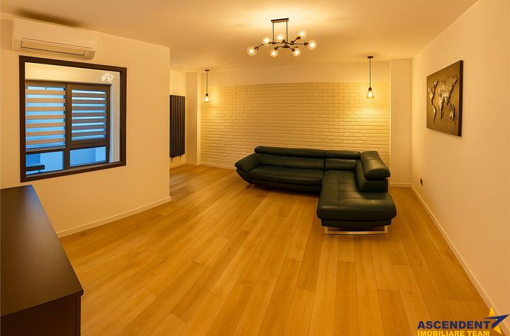 Apartament 4 camere de vanzare CENTRUL CIVIC - Brasov anunturi imobiliare Brasov