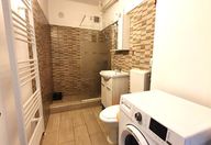570 €, Apartament 2 camere