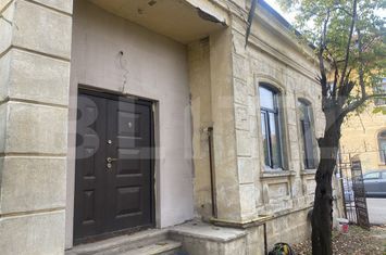 Casă - 4 camere de vanzare DEMOCRATIEI - Prahova anunturi imobiliare Prahova