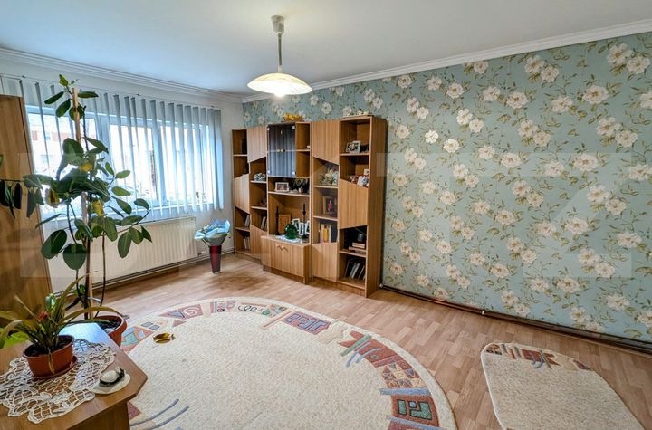 Apartament 4 camere de vanzare TOLSTOI - Alba anunturi imobiliare Alba