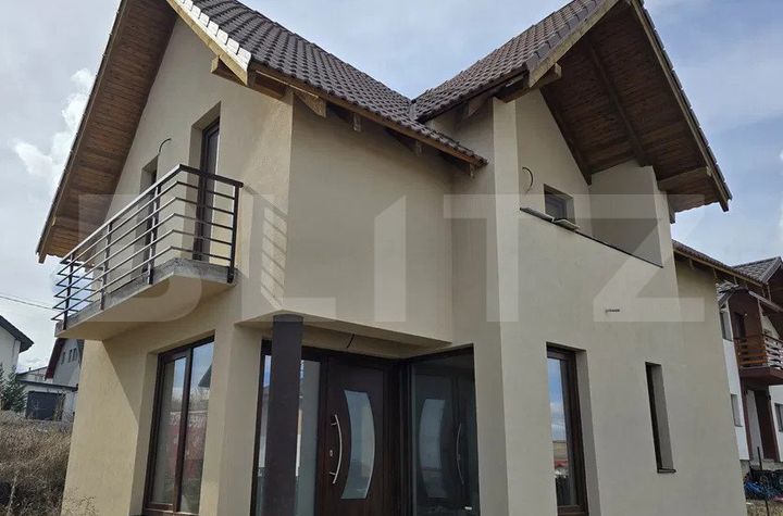Casă - 4 camere de vanzare CAMPENESTI - Cluj anunturi imobiliare Cluj