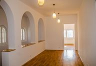 2.800 €, Apartament 6 camere