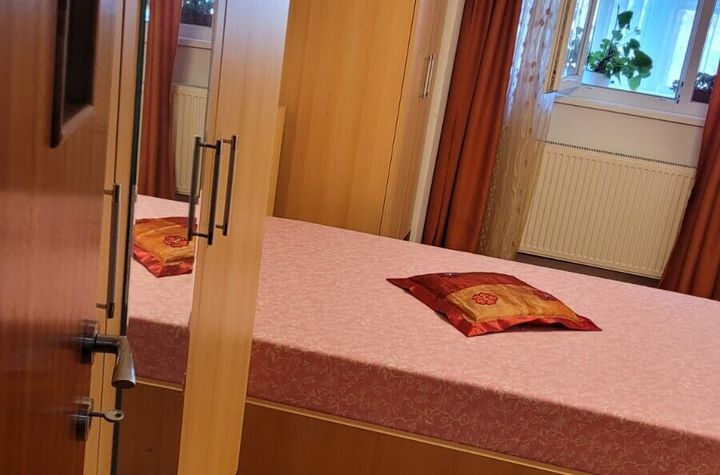 Iancului vanzare apartament 3 camere anunturi imobiliare Bucuresti