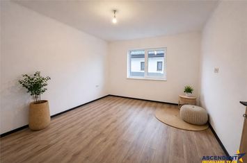 Casă - 4 camere de vanzare EXTERIOR EST - Brasov anunturi imobiliare Brasov