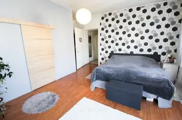 Centru - Mihai Viteazul - Apt 4 camere - 85 mp util - etaj 1 anunturi imobiliare Mures