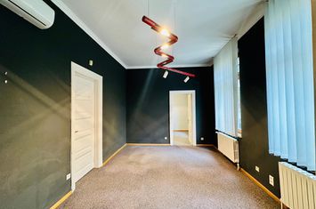 UNIRII - Palatul Parlamentului BIROURI in vila D+P+1+M 500 mp utili anunturi imobiliare Bucuresti